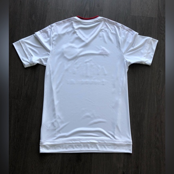 Adidas Manchester United 2015-16 Away Shirt - Picture 3 of 5